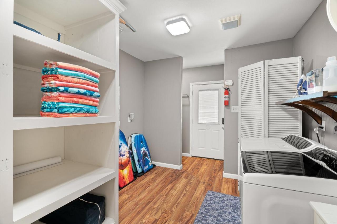 1 Min To Beach Ocean Breeze 3Br Fast Wifi Galveston Bagian luar foto