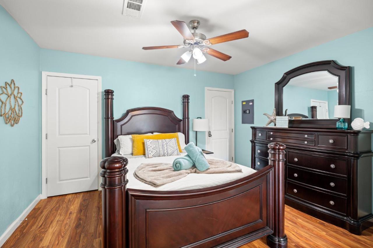 1 Min To Beach Ocean Breeze 3Br Fast Wifi Galveston Bagian luar foto