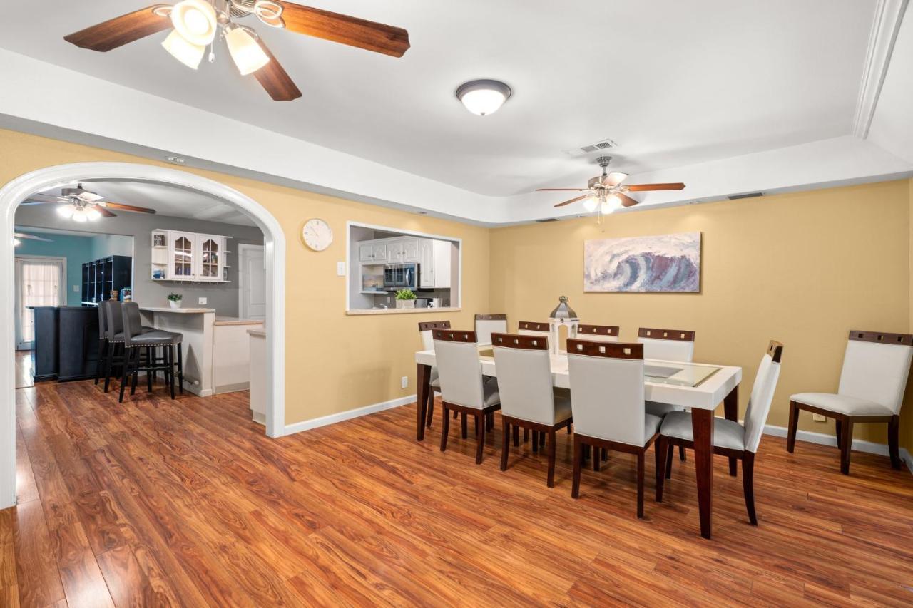 1 Min To Beach Ocean Breeze 3Br Fast Wifi Galveston Bagian luar foto